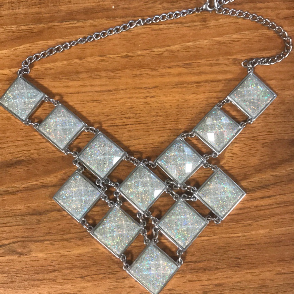 Blue sparkly necklace